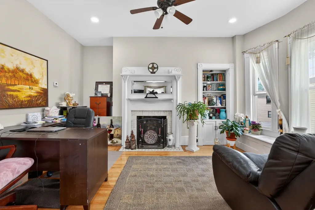 20 Abbott Street Nashua NH 03064