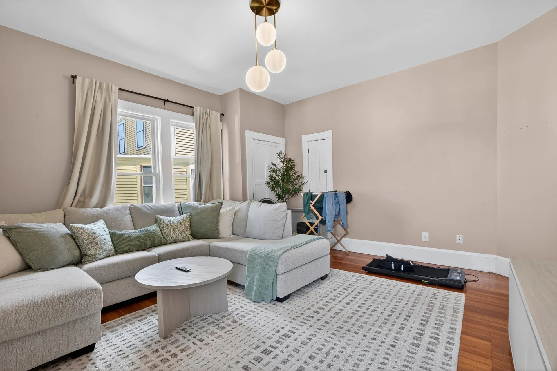 20 Abbott Street Nashua NH 03064
