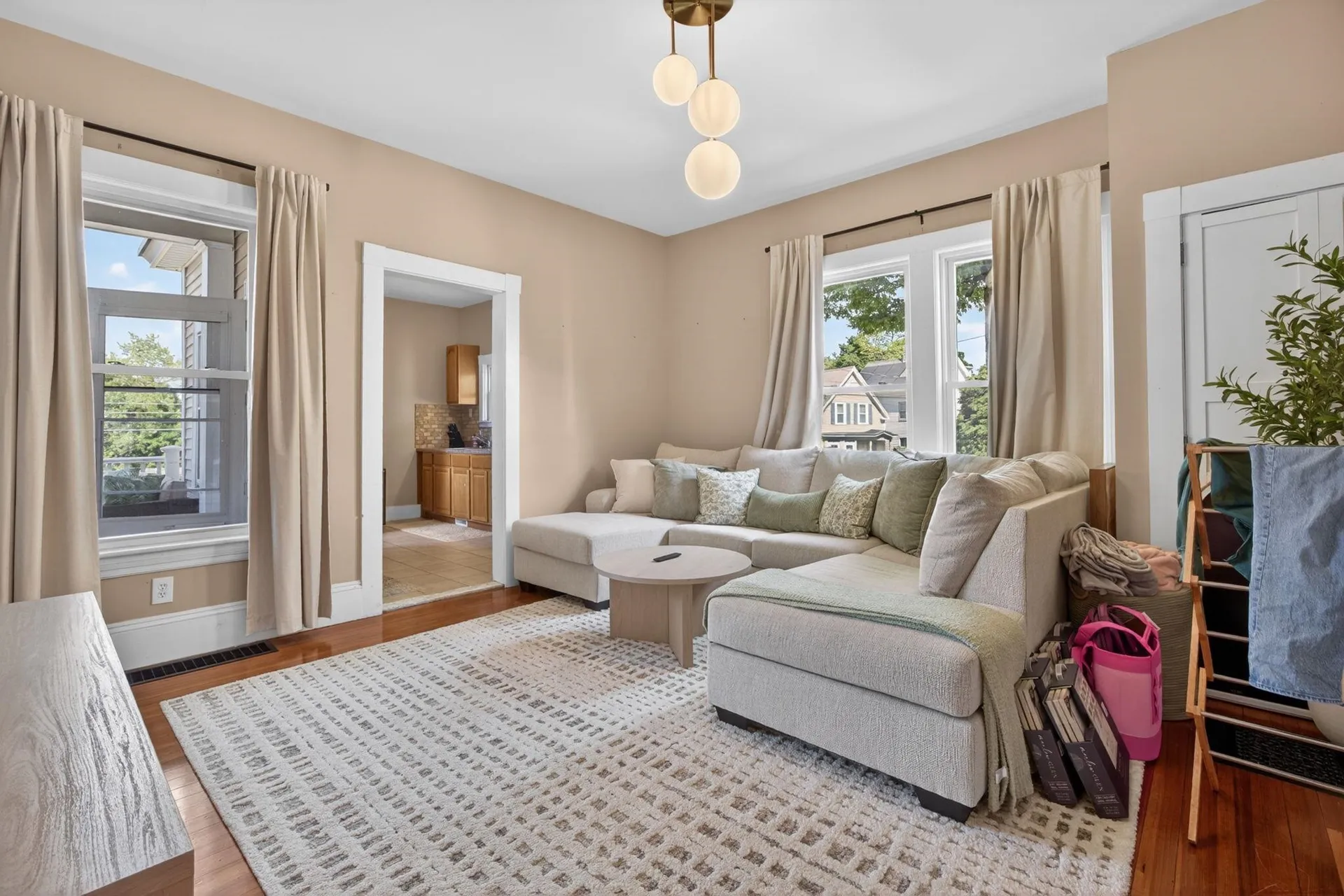 20 Abbott Street Nashua NH 03064