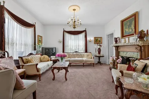 20 Abbott Street Nashua NH 03064