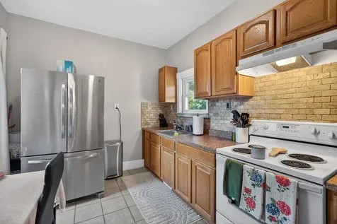 20 Abbott Street Nashua NH 03064