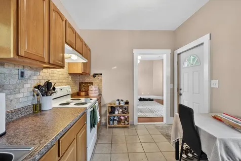 20 Abbott Street Nashua NH 03064