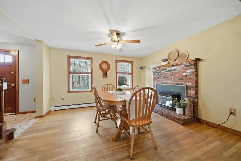 27 Winslow Farm Road Hudson NH 03051