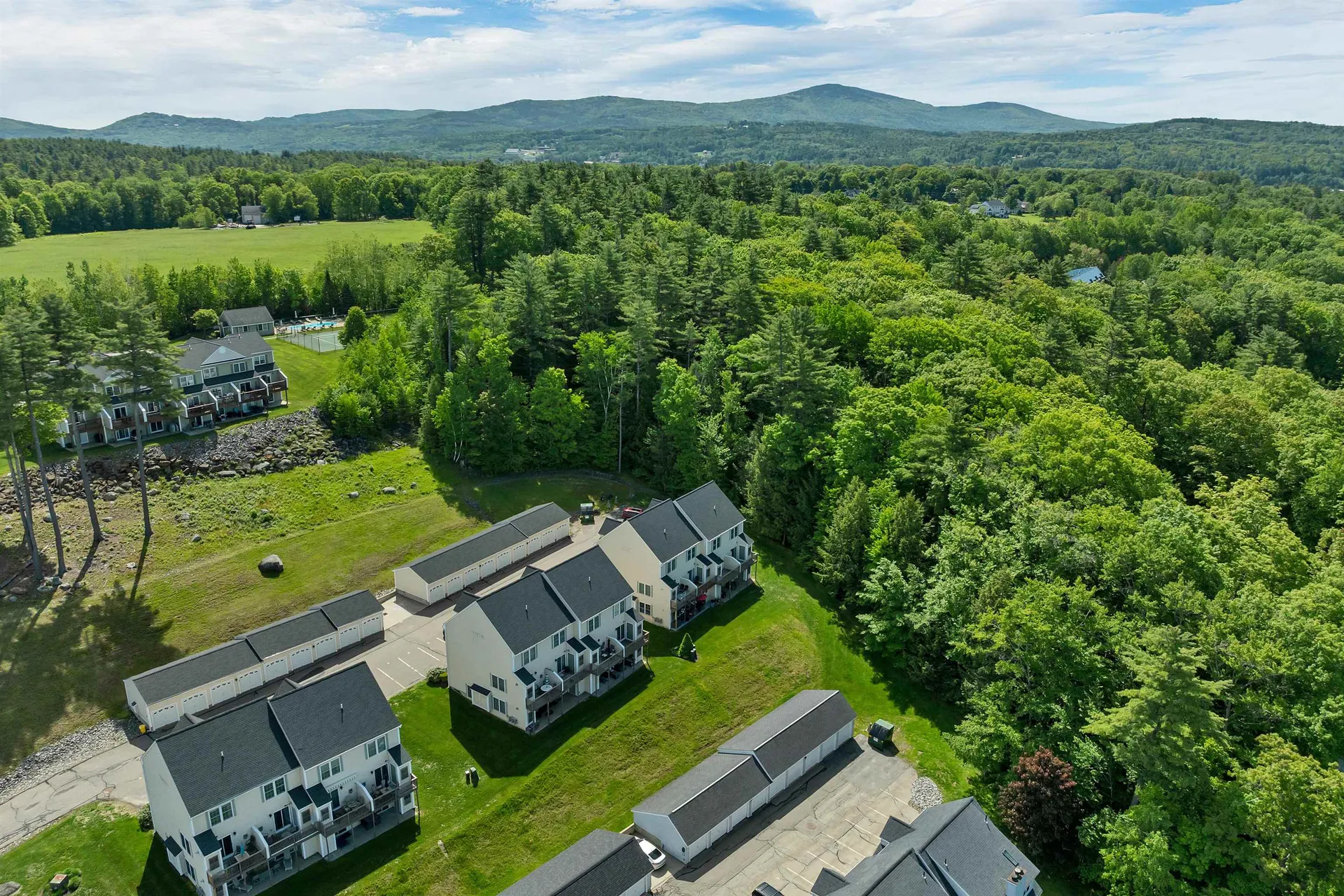 25 Sullivan Way Laconia NH 03246