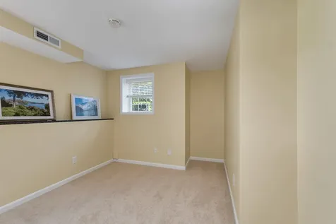 25 Sullivan Way Laconia NH 03246
