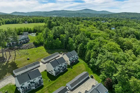 25 Sullivan Way Laconia NH 03246