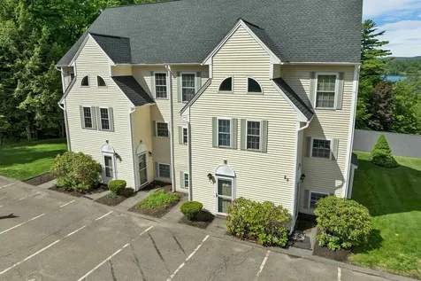 25 Sullivan Way Laconia NH 03246