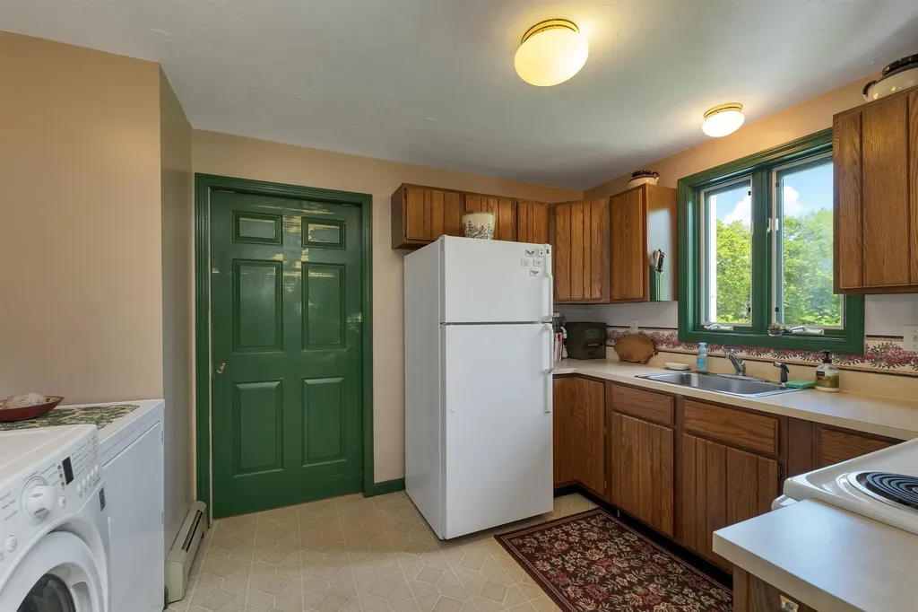 195 Philbrook Road Sanbornton NH 03269