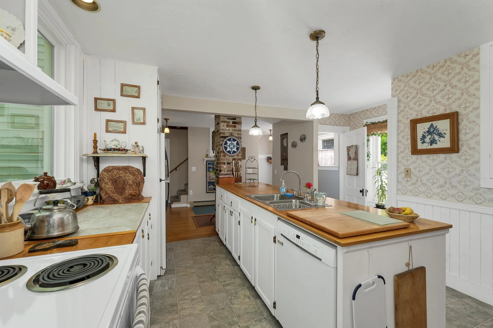 195 Philbrook Road Sanbornton NH 03269