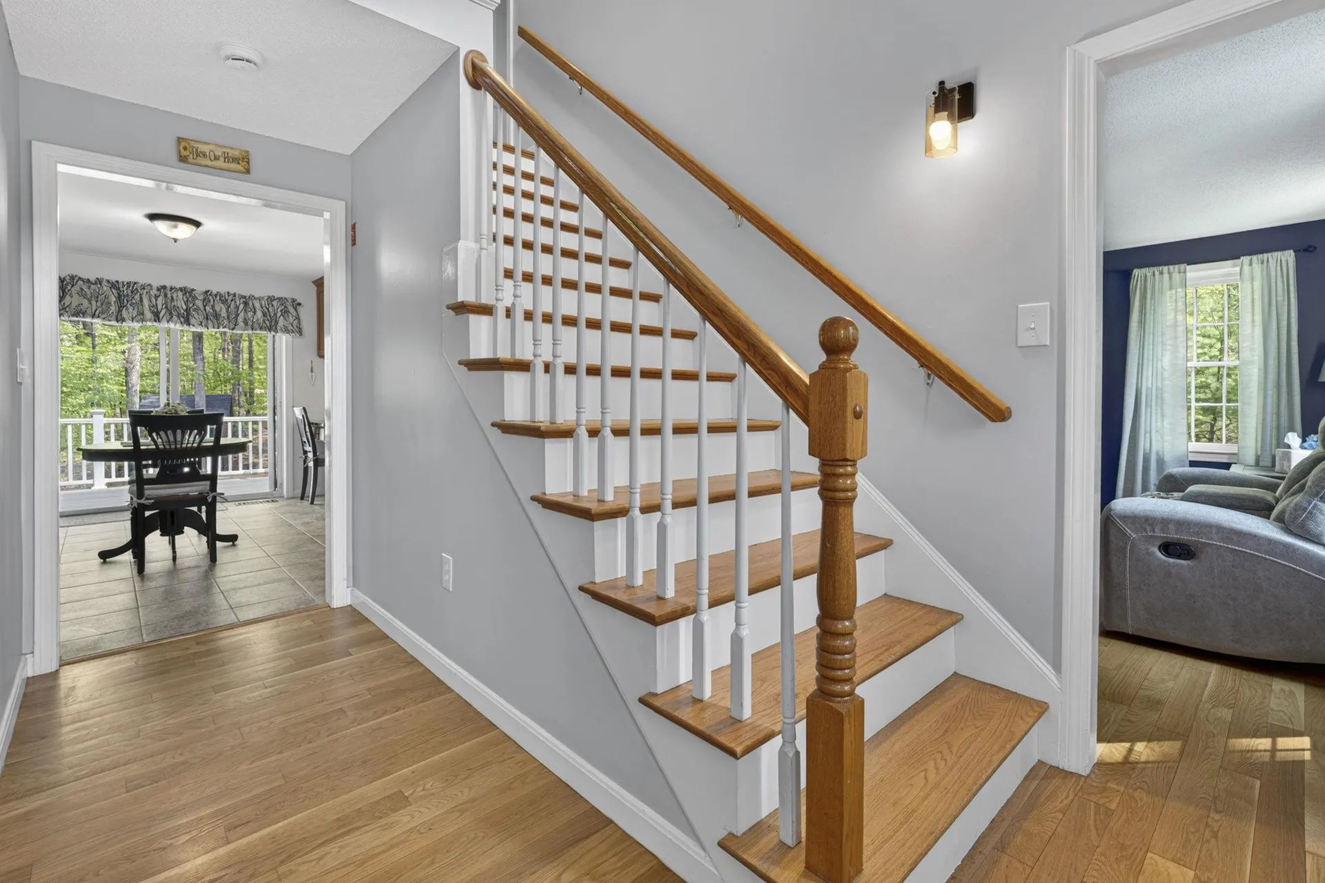 30 Royal Lane Londonderry NH 03053