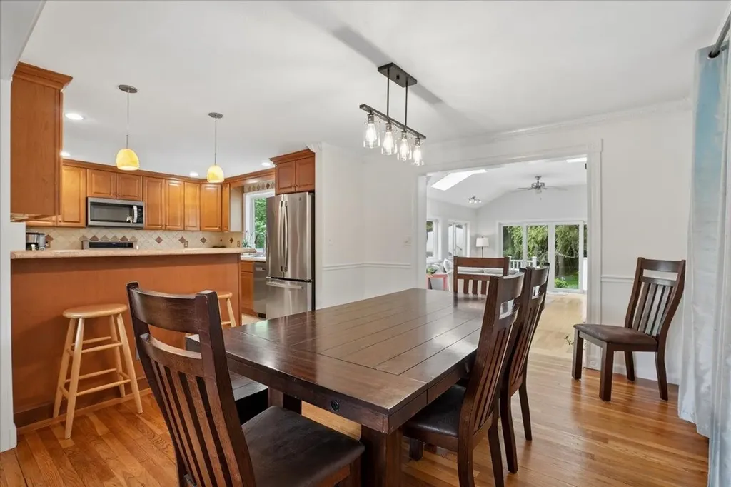 12 Barkland Drive Derry NH 03038