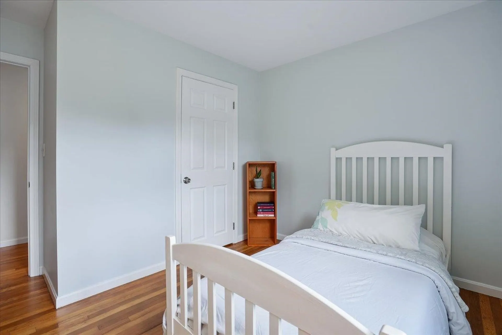 12 Barkland Drive Derry NH 03038