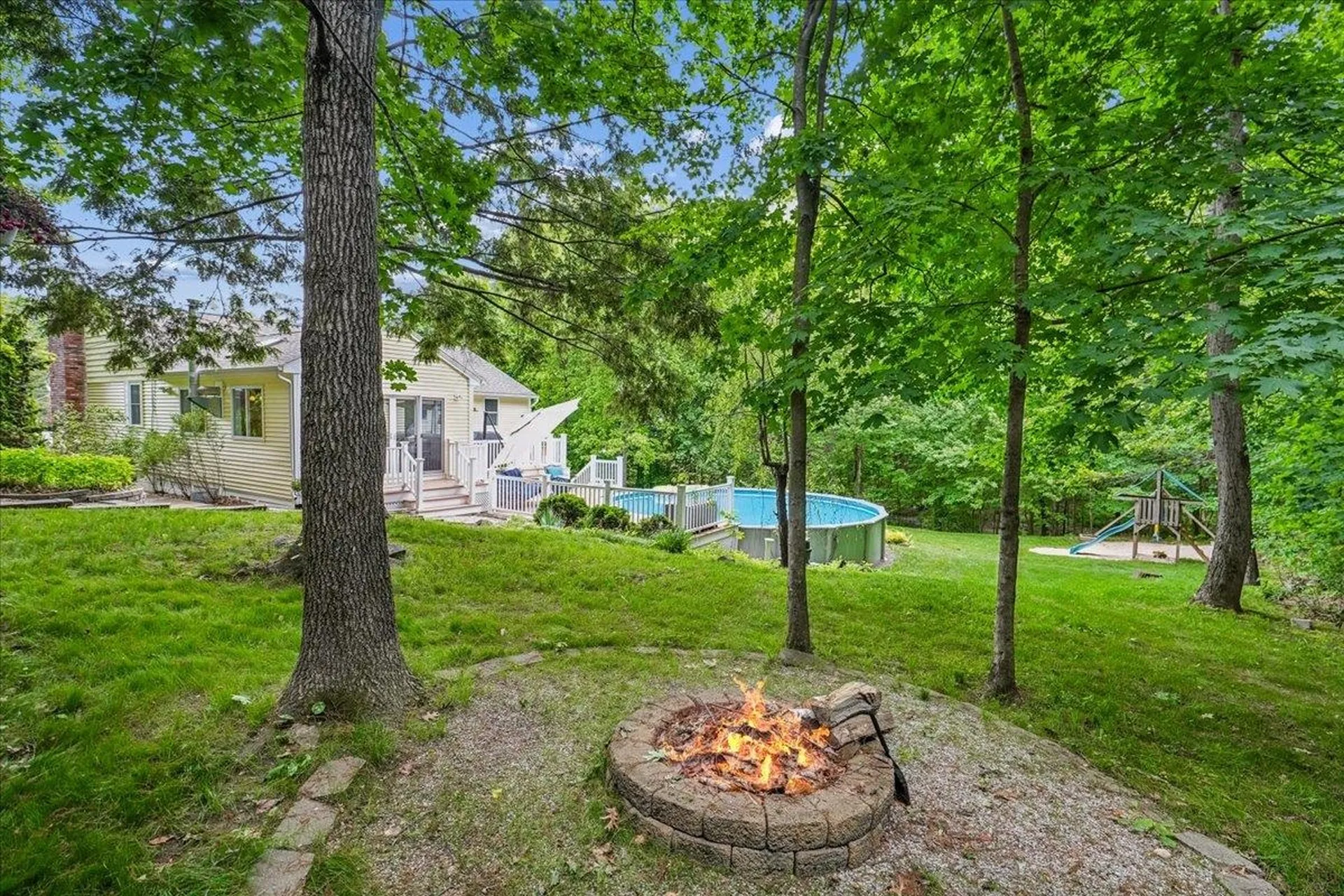 12 Barkland Drive Derry NH 03038