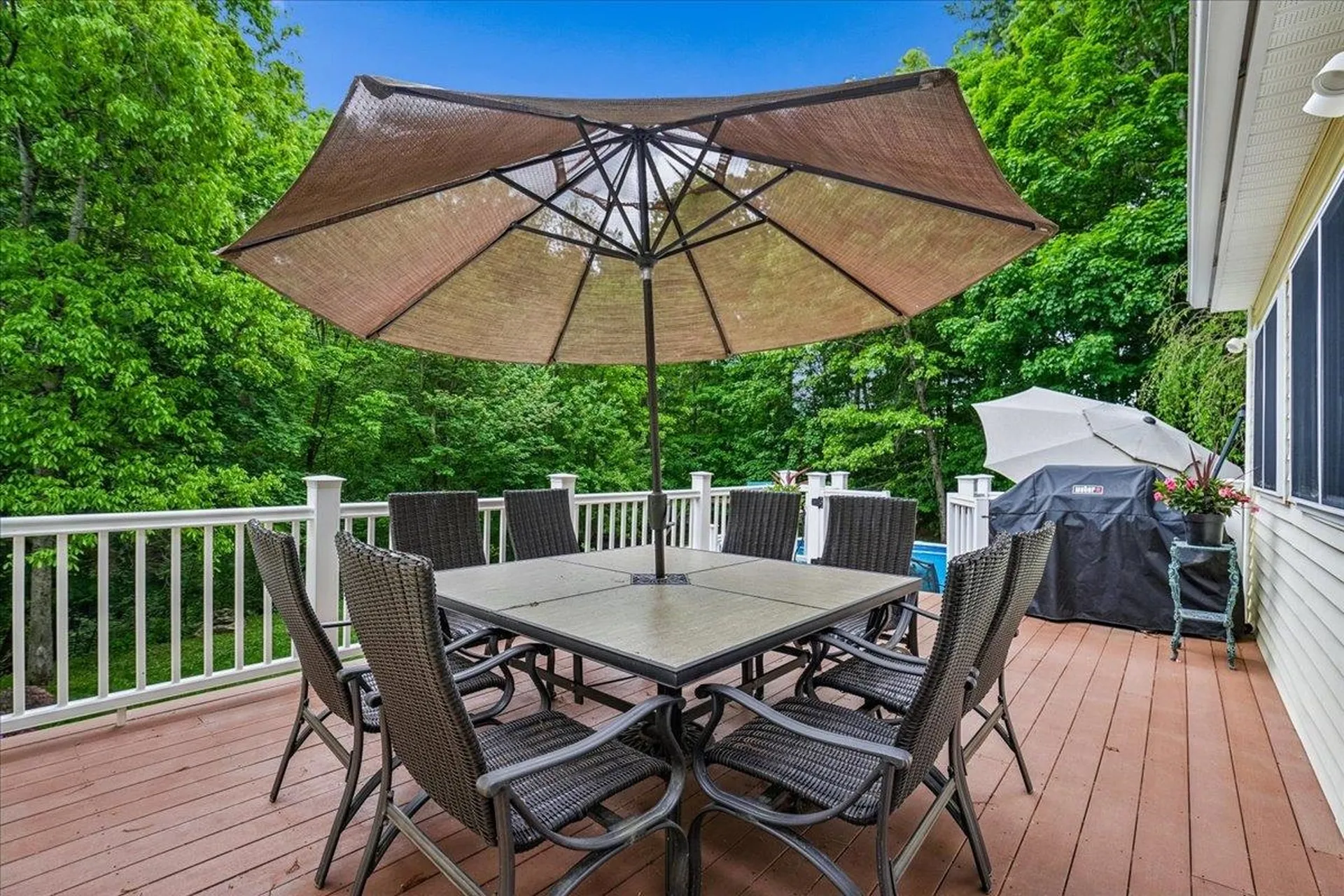 12 Barkland Drive Derry NH 03038