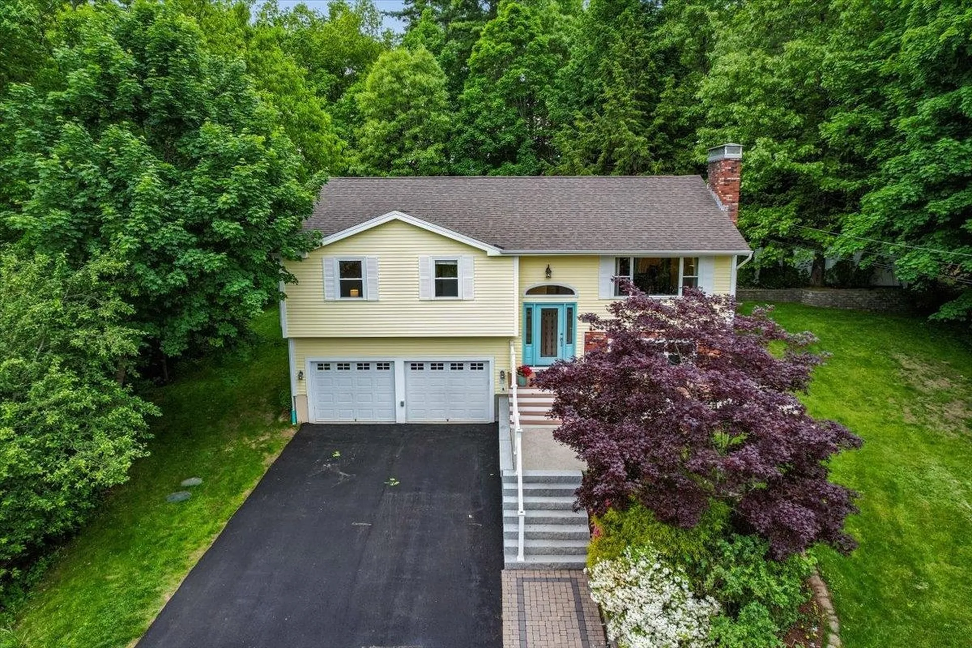 12 Barkland Drive Derry NH 03038