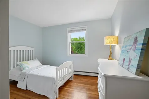 12 Barkland Drive Derry NH 03038