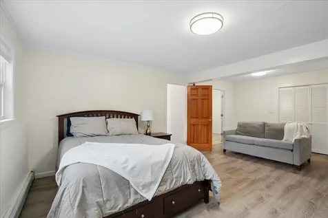 12 Barkland Drive Derry NH 03038
