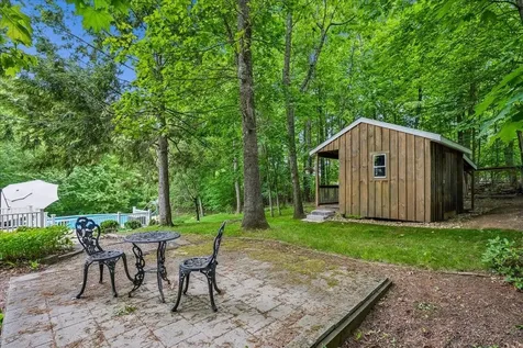 12 Barkland Drive Derry NH 03038