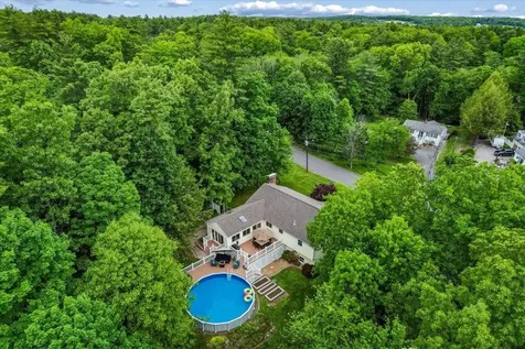 12 Barkland Drive Derry NH 03038