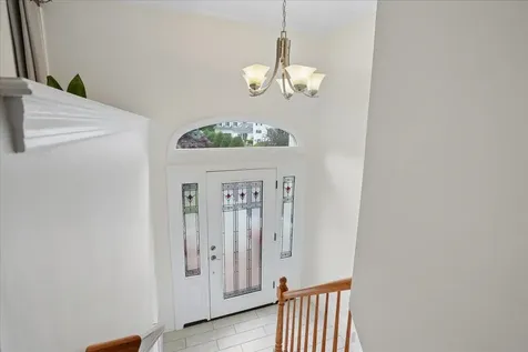 12 Barkland Drive Derry NH 03038