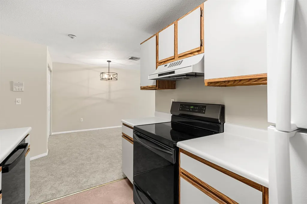 15 Blackstone Drive Nashua NH 03063