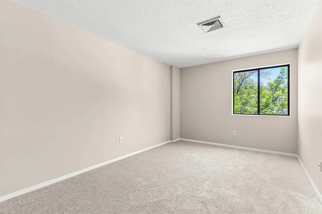 15 Blackstone Drive Nashua NH 03063