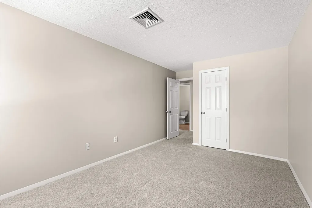 15 Blackstone Drive Nashua NH 03063