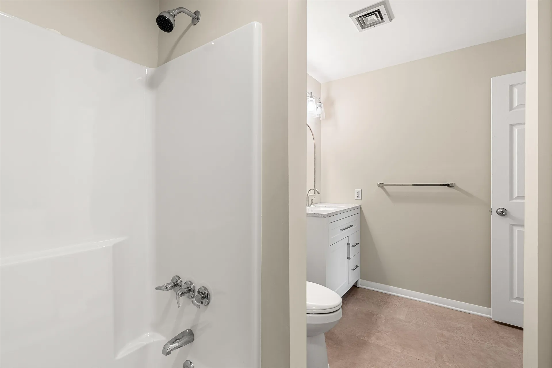 15 Blackstone Drive Nashua NH 03063