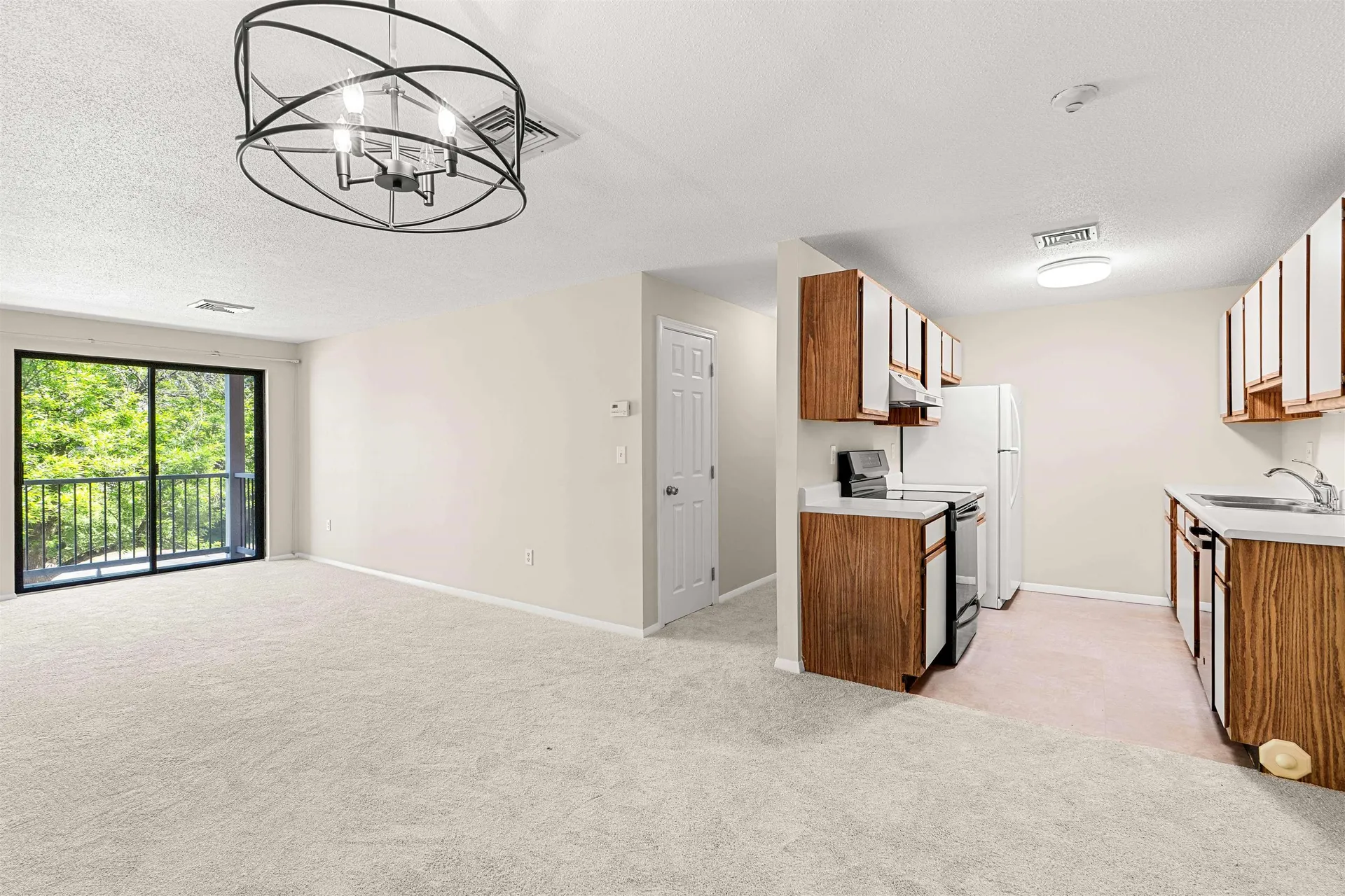 15 Blackstone Drive Nashua NH 03063