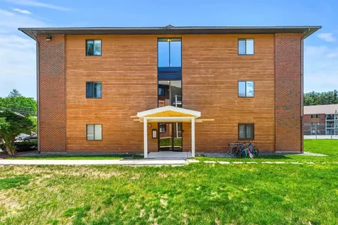 15 Blackstone Drive Nashua NH 03063