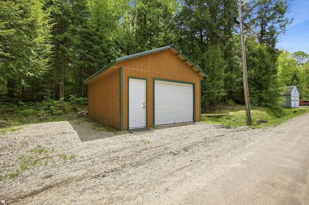 38 Kelly Road Stark NH 03582