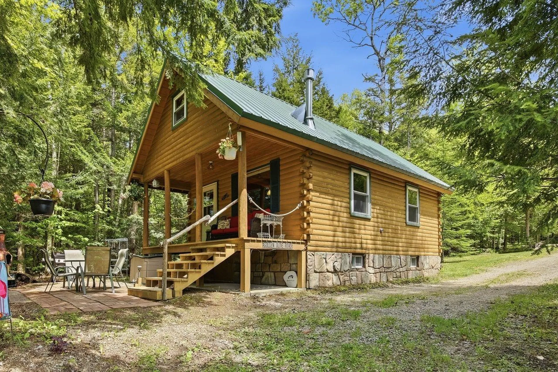 38 Kelly Road Stark NH 03582