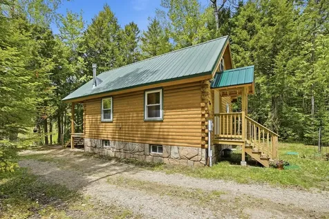38 Kelly Road Stark NH 03582