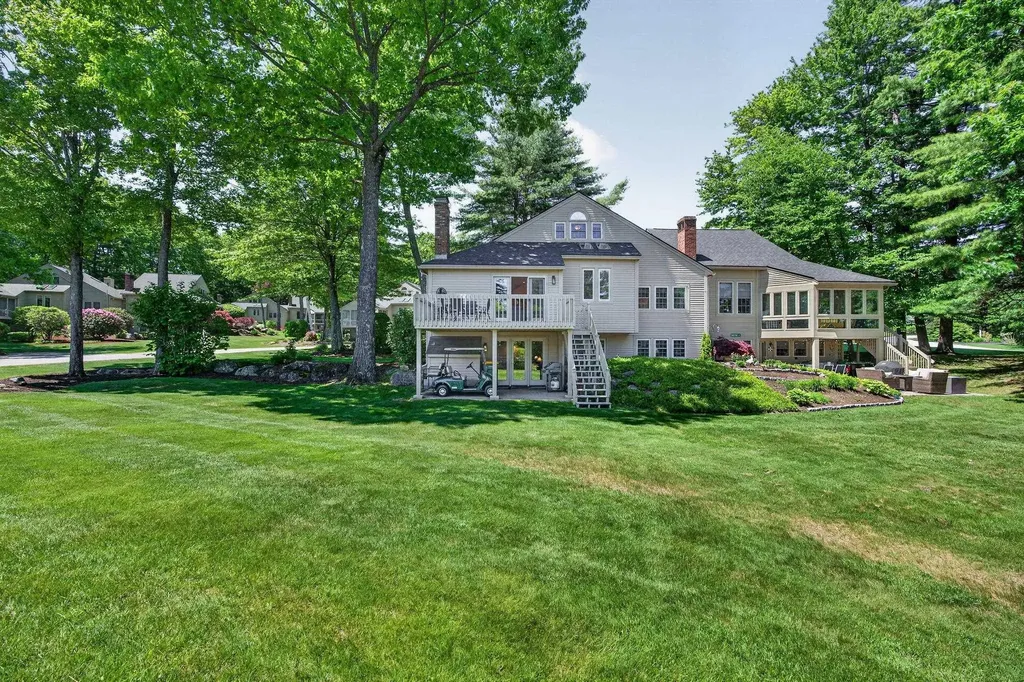 8B Crane Circle Laconia NH 03246