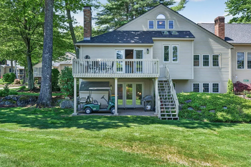 8B Crane Circle Laconia NH 03246