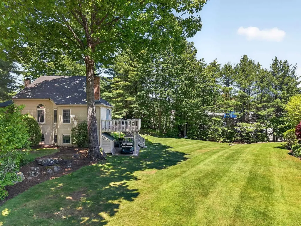8B Crane Circle Laconia NH 03246