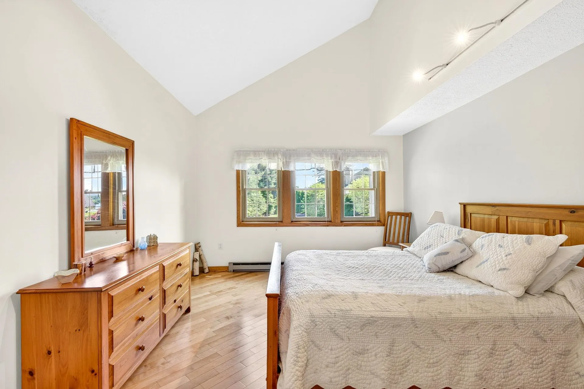 8B Crane Circle Laconia NH 03246