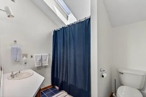 8B Crane Circle Laconia NH 03246