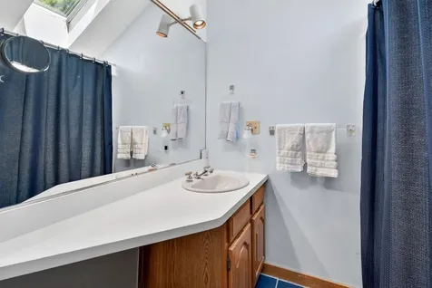 8B Crane Circle Laconia NH 03246