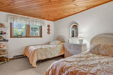 8B Crane Circle Laconia NH 03246