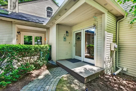 8B Crane Circle Laconia NH 03246