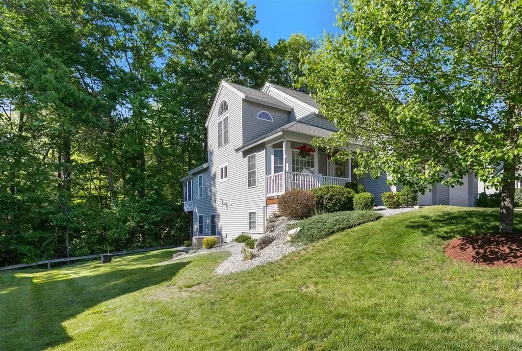 20 Centerview Road Atkinson NH 03811