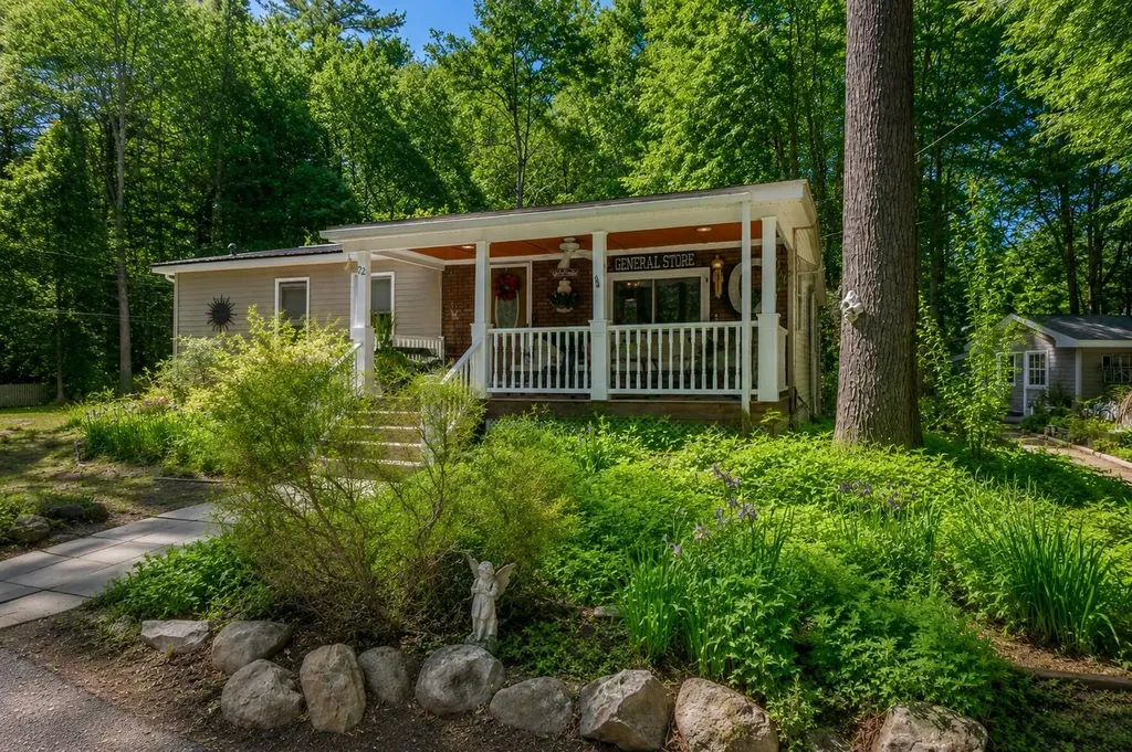 22 Susan Street Danville NH 03819