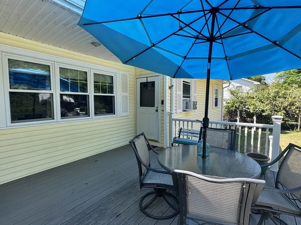 18 Margaret Street Essex VT 05452
