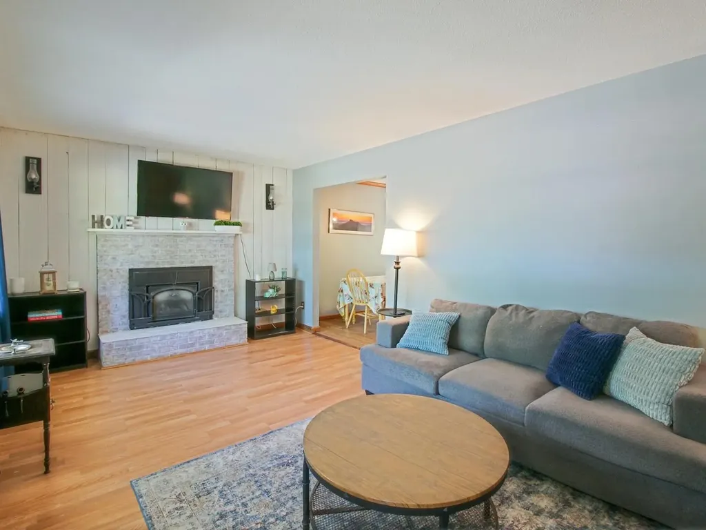 18 Margaret Street Essex VT 05452
