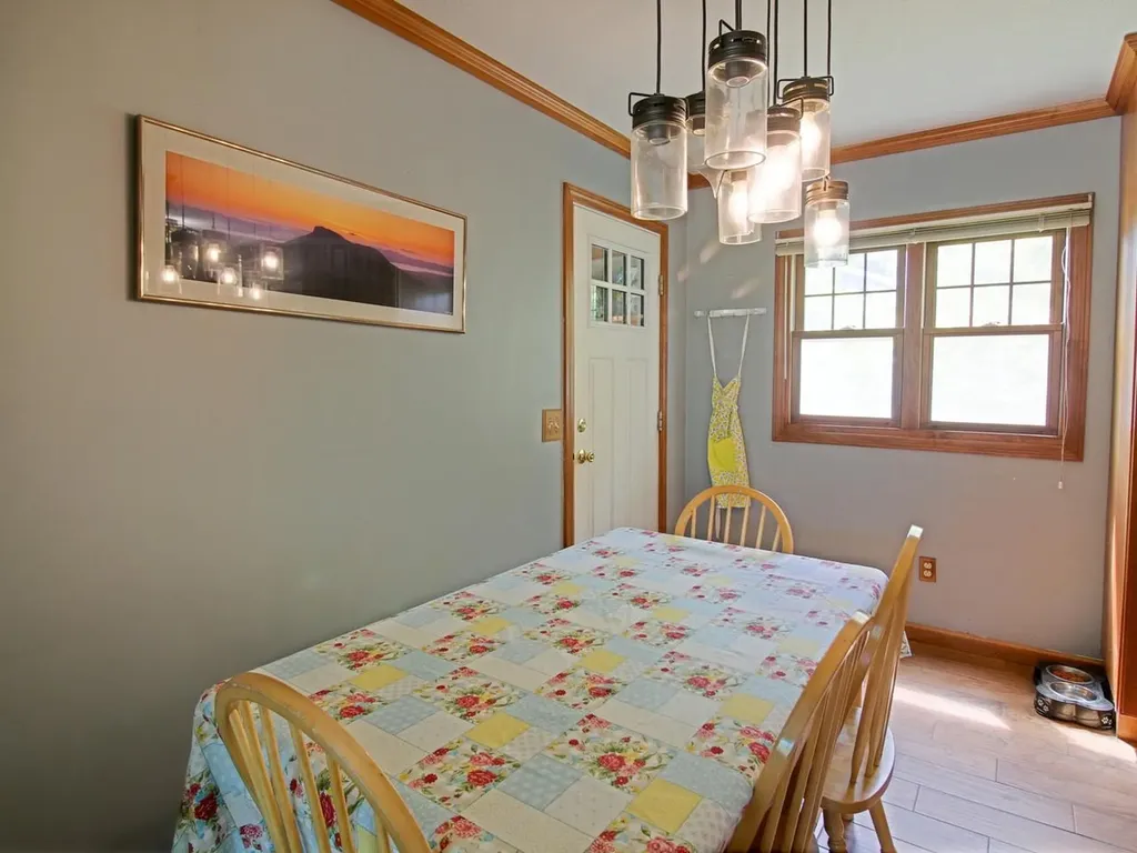 18 Margaret Street Essex VT 05452