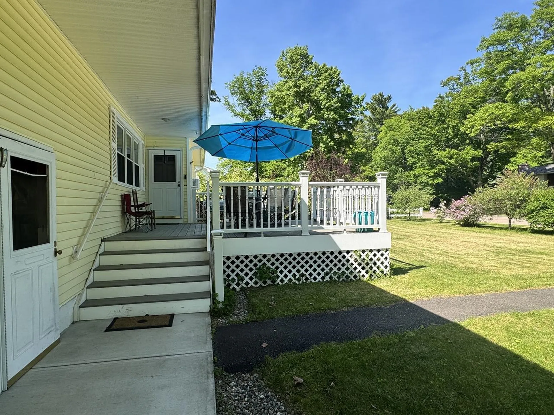 18 Margaret Street Essex VT 05452
