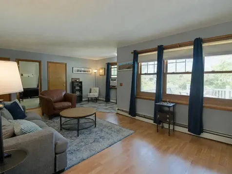 18 Margaret Street Essex VT 05452