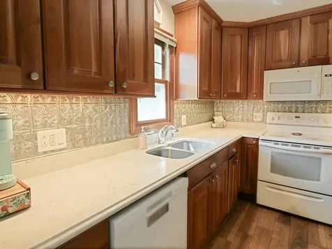 18 Margaret Street Essex VT 05452