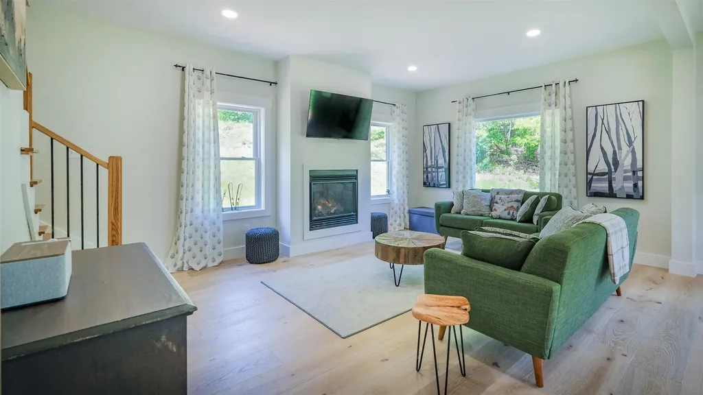 25 Prospect Street Ludlow VT 05149